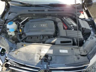 2017 Volkswagen Jetta SEL z VIN 3VWL17AJ6HM404789, wystawiony jako Copart lot #59029645 z przebiegiem 129 788 mil mil oraz Szkoda całkowita • Salvage title. Historia ofert i sprzedaży dostępna na DreamBid. Obrazek 11.
