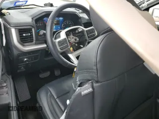 2022 Ford Expedition XLT with VIN 1FMJU1JT9NEA09633, listed as a Copart auction lot 45299235 with 75,486 mi miles and Salvage title. Bid and sale history available at DreamBid. Image 8.