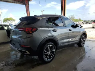 2022 Buick Encore GX Select с VIN KL4MMDSL4NB022626, выставлен на аукционе Copart как лот 59716515 с пробегом 38 095 миль миль и Списание • Salvage title. История ставок и продаж доступна на DreamBid. Изображение 3.