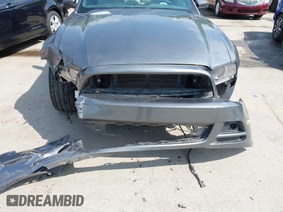2014 Ford Mustang V6 с VIN 1ZVBP8AM5E5288545, выставлен на аукционе IAAI как лот 42494613 с пробегом 80 897 миль миль и . История ставок и продаж доступна на DreamBid. Изображение 6.