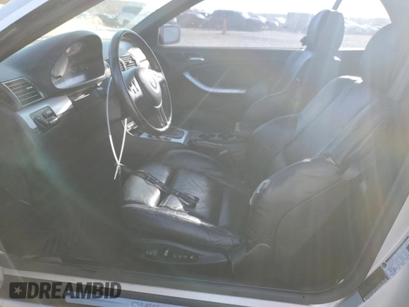2005 BMW 3 Series 325Ci with VIN WBABW33415PL37084, listed as a Copart auction lot 82870094 with 208,216 mi miles and Salvage Title. Bid and sale history available at carsss.com. Image 7.