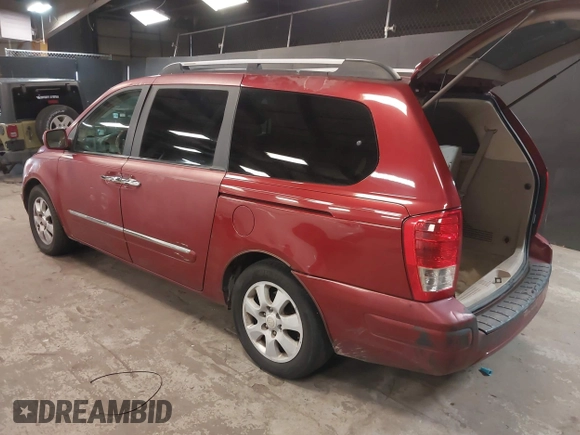 2007 Hyundai Entourage GLS with VIN KNDMC233976011435, listed as a IAAI auction lot 42448227 with 130,759 mi miles and . Bid and sale history available at DreamBid. Image 3.