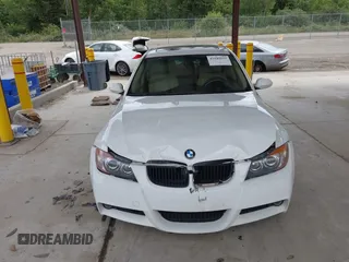 2007 BMW 3 Series 328i с VIN WBAVC53527FZ76805, выставлен на аукционе IAAI как лот 42543532 с пробегом 160 803 миль миль и . История ставок и продаж доступна на DreamBid. Изображение 12.
