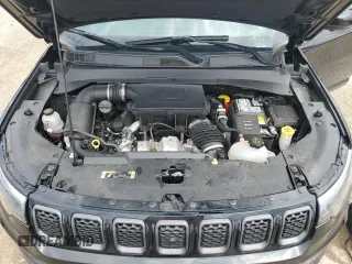 2023 Jeep Compass (RED) Edition z VIN 3C4NJDCNXPT543256, wystawiony jako Copart lot #57325345 z przebiegiem 21 195 mil mil oraz Szkoda całkowita • Salvage title. Historia ofert i sprzedaży dostępna na DreamBid. Obrazek 11.