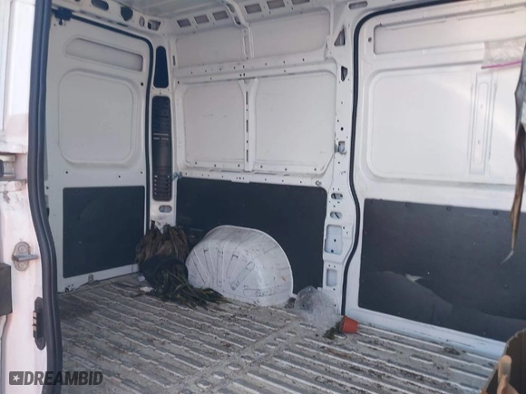 2017 Ram ProMaster Cargo Van with VIN 3C6TRVBG8HE542757, listed as a IAAI auction lot 41665335 with 72,358 mi miles. Bid and sale history available at carsss.com. Image 8.