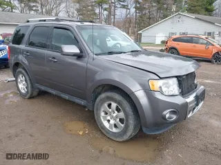 2011 Ford Escape Limited with VIN 1FMCU0EG6BKB21531, listed as a IAAI auction lot 41750480 with 70,270 mi miles. Bid and sale history available at carsss.com. Image 1.