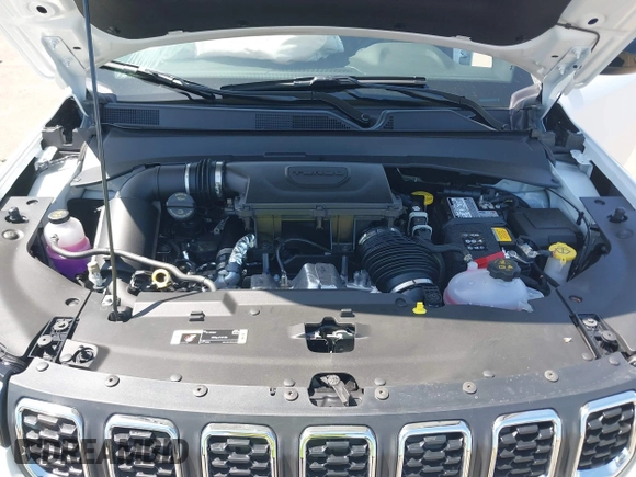 2025 Jeep Compass Latitude with VIN 3C4NJDBN4ST554344, listed as a IAAI auction lot 41993411 with 633 mi miles and . Bid and sale history available at DreamBid. Image 10.
