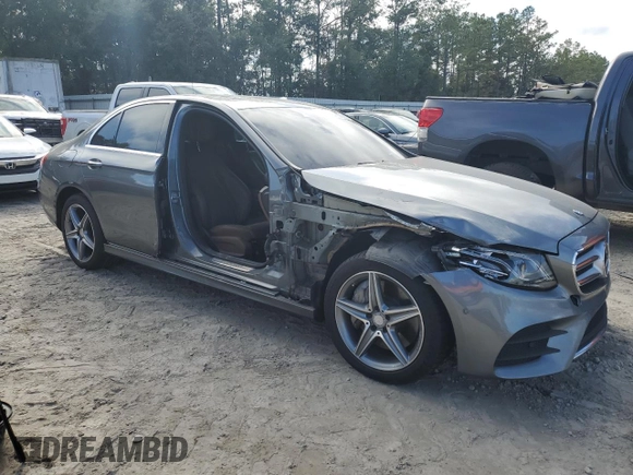 2017 Mercedes-Benz E 300 Luxury with VIN WDDZF4KBXHA063551, listed as a Copart auction lot 84860314 with 134,067 mi miles and Salvage title. Bid and sale history available at DreamBid. Image 4.