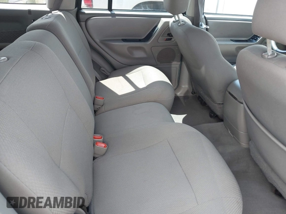2003 Jeep Grand Cherokee Laredo with VIN 1J4GW48S53C571247, listed as a IAAI auction lot 42416174 with 175,328 mi miles and . Bid and sale history available at DreamBid. Image 8.