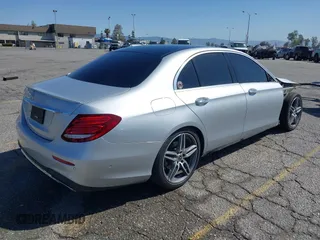 2018 Mercedes-Benz E-Class E 300 with VIN WDDZF4JB5JA455098, listed as a IAAI auction lot 41860177 with 84,612 mi miles. Bid and sale history available at carsss.com. Image 4.