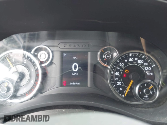 2021 Ram 2500 Big Horn z VIN 3C6UR5DL7MG542617, wystawiony jako IAAI lot #41614844 z przebiegiem 66 869 mil mil oraz . Historia ofert i sprzedaży dostępna na DreamBid. Obrazek 7.