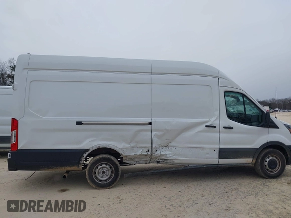2023 Ford Transit Cargo z VIN 1FTBR3X87PKB82399, wystawiony jako IAAI lot #41368268 z przebiegiem 19 374 mil mil oraz . Historia ofert i sprzedaży dostępna na DreamBid. Obrazek 6.