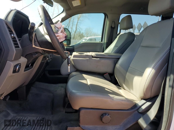 2020 Ford F-250 XL with VIN 1FT7W2B68LEC74418, listed as a Copart auction lot 46545705 with 32,946 mi miles and Salvage title. Bid and sale history available at DreamBid. Image 7.
