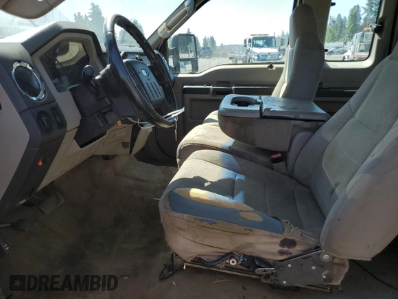 2008 Ford F-250 XL with VIN 1FTSX21538EC93823, listed as a Copart auction lot 55140655 with 341,550 mi miles and Salvage title. Bid and sale history available at DreamBid. Image 7.