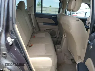 2014 Jeep Patriot Sport z VIN 1C4NJPBB8ED850548, wystawiony jako Copart lot #55945905 z przebiegiem 120 321 mil mil oraz Szkoda całkowita • Salvage title. Historia ofert i sprzedaży dostępna na DreamBid. Obrazek 11.