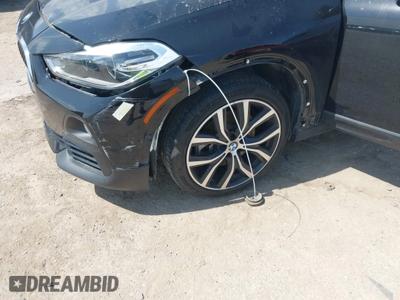 2018 BMW X2 xDrive28i with VIN WBXYJ5C33JEF80454, listed as a IAAI auction lot 41876188 with 34,596 mi miles. Bid and sale history available at carsss.com. Image 6.