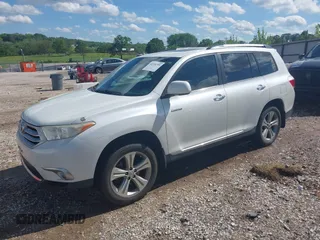 2011 Toyota Highlander Limited with VIN 5TDYK3EH0BS046070, listed as a IAAI auction lot 42134709 with 161,213 mi miles and . Bid and sale history available at DreamBid. Image 2.