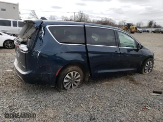 2023 Chrysler Pacifica Hybrid Touring L with VIN 2C4RC1L70PR614642, listed as a Copart auction lot 45933065 with 94,992 mi miles and Salvage Title. Bid and sale history available at carsss.com. Image 3.