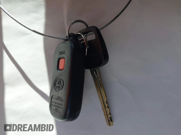 2002 Toyota Camry LE z VIN 4T1BE32K52U082454, wystawiony jako IAAI lot #42276881 z przebiegiem 225 814 mil mil oraz . Historia ofert i sprzedaży dostępna na DreamBid. Obrazek 11.