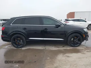 2019 Audi Q7 Prestige z VIN WA1VAAF77KD024993, wystawiony jako IAAI lot #41517140 z przebiegiem 91 074 mil mil oraz . Historia ofert i sprzedaży dostępna na DreamBid. Obrazek 14.