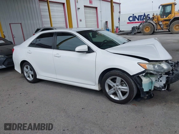 2012 Toyota Camry L with VIN 4T1BF1FK4CU191355, listed as a IAAI auction lot 42043091 with 139,629 mi miles. Bid and sale history available at carsss.com. Image 14.