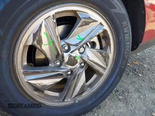 2025 Hyundai Elantra SE z VIN KMHLL4DG6SU864299, wystawiony jako IAAI lot #42024320 z przebiegiem 5 723 mil mil oraz . Historia ofert i sprzedaży dostępna na DreamBid. Obrazek 18.
