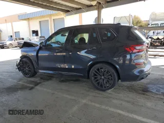 2020 BMW X5 xDrive40i with VIN 5UXCR6C02L9C72472, listed as a Copart auction lot 48023145 with 59,200 mi miles and Salvage title. Bid and sale history available at DreamBid. Image 2.