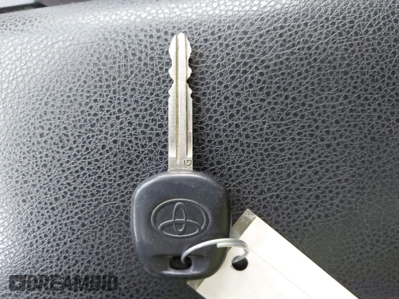 2017 Toyota Tundra SR z VIN 5TFUY5F14HX666949, wystawiony jako IAAI lot #41685402 z przebiegiem 108 628 mil mil oraz . Historia ofert i sprzedaży dostępna na DreamBid. Obrazek 11.