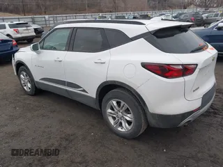 2019 Chevrolet Blazer z VIN 3GNKBBRA9KS683863, wystawiony jako IAAI lot #41716193 z przebiegiem 98 137 mil mil oraz . Historia ofert i sprzedaży dostępna na DreamBid. Obrazek 3.