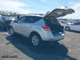 2011 Nissan Murano LE with VIN JN8AZ1MU1BW050195, listed as a IAAI auction lot 41824150 with 175,811 mi miles. Bid and sale history available at carsss.com. Image 3.