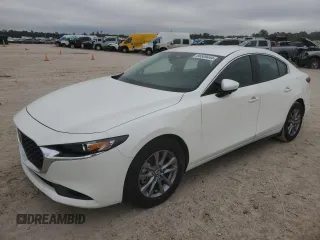 2022 Mazda 3 S with VIN 3MZBPAAL4NM307238, listed as a Copart auction lot 86509444 with 31,607 mi miles and Salvage Title. Bid and sale history available at DreamBid. Image 1.