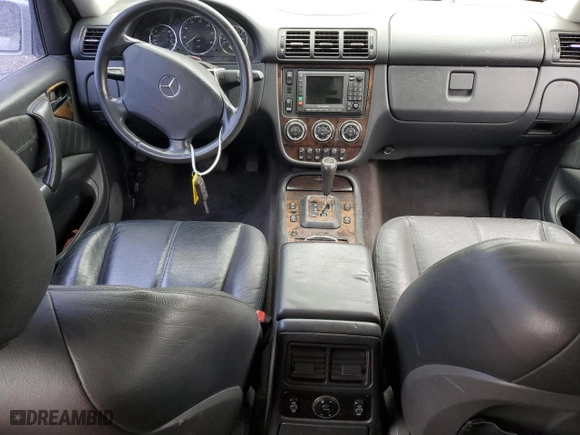 2005 Mercedes-Benz M-Class 3.7L with VIN 4JGAB57E25A538743, listed as a Copart auction lot 51050965 with 130,204 mi miles and Salvage Title. Bid and sale history available at carsss.com. Image 8.