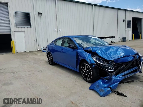 2024 Nissan Sentra SR z VIN 3N1AB8DV0RY281063, wystawiony jako Copart lot #54754635 z przebiegiem 6 858 mil mil oraz Szkoda całkowita • Salvage title. Historia ofert i sprzedaży dostępna na DreamBid. Obrazek 13.