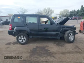 2012 Jeep Liberty Sport z VIN 1C4PJMAK8CW196015, wystawiony jako IAAI lot #42093090 z przebiegiem Nie podano mil oraz . Historia ofert i sprzedaży dostępna na DreamBid. Obrazek 12.
