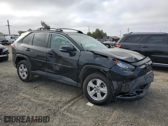 2019 Toyota RAV4 XLE with VIN 2T3P1RFV0KC054000, listed as a Copart auction lot 55255165 with 72,526 mi miles and Salvage title. Bid and sale history available at DreamBid. Image 4.