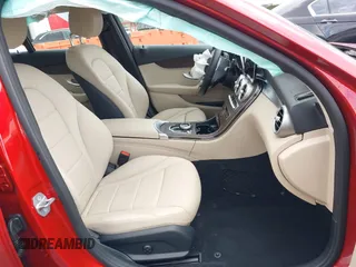 2021 Mercedes-Benz C 300 z VIN W1KWF8EB5MR622425, wystawiony jako IAAI lot #41664023 z przebiegiem 21 961 mil mil oraz . Historia ofert i sprzedaży dostępna na DreamBid. Obrazek 5.