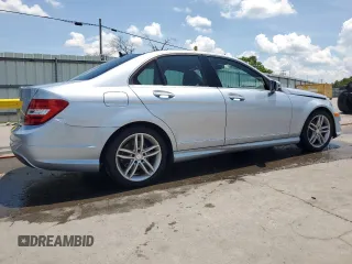 2014 Mercedes-Benz C 250 Sport с VIN WDDGF4HB8EA960846, выставлен на аукционе Copart как лот 63488435 с пробегом 73 404 миль миль и Списание • Salvage title. История ставок и продаж доступна на DreamBid. Изображение 3.