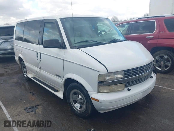 1998 Chevrolet Astro with VIN 1GNDM19W4WB103476, listed as a IAAI auction lot 41735080 with 210,293 mi miles. Bid and sale history available at carsss.com. Image 1.