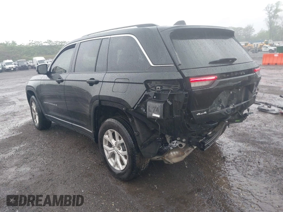2023 Jeep Grand Cherokee Limited z VIN 1C4RJHBG8PC606569, wystawiony jako IAAI lot #42240268 z przebiegiem 32 892 mil mil oraz . Historia ofert i sprzedaży dostępna na DreamBid. Obrazek 3.
