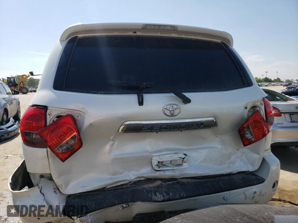 2016 Toyota Sequoia Platinum with VIN 5TDDW5G11GS129349, listed as a Copart auction lot 68939034 with 177,844 mi miles and Salvage Title. Bid and sale history available at carsss.com. Image 6.