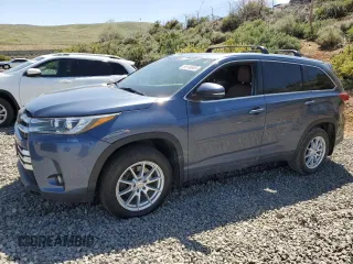 2018 Toyota Highlander Limited z VIN 5TDDZRFH9JS836445, wystawiony jako Copart lot #56146605 z przebiegiem Nie podano mil oraz Szkoda całkowita • Salvage title. Historia ofert i sprzedaży dostępna na DreamBid. Obrazek 1.