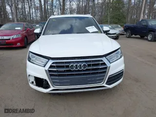 2018 Audi Q5 Premium with VIN WA1ANAFY9J2008252, listed as a IAAI auction lot 41917806 with 101,331 mi miles. Bid and sale history available at carsss.com. Image 12.