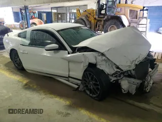 2014 Ford Mustang V6 with VIN 1ZVBP8AM4E5301222, listed as a Copart auction lot 88438055 with Not Provided miles and Salvage Title. Bid and sale history available at carsss.com. Image 4.