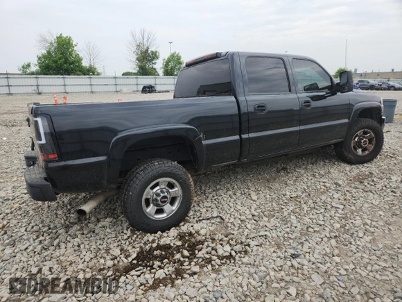2005 GMC Sierra 2500HD SLE z VIN 1GTHK23U35F816096, wystawiony jako Copart lot #60911045 z przebiegiem 155 164 mil mil oraz Czysty tytuł • Clean title. Historia ofert i sprzedaży dostępna na DreamBid. Obrazek 3.