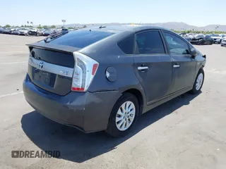 2013 Toyota Prius with VIN JTDKN3DPXD3048211, listed as a IAAI auction lot 41623928 with Not provided miles and . Bid and sale history available at DreamBid. Image 4.