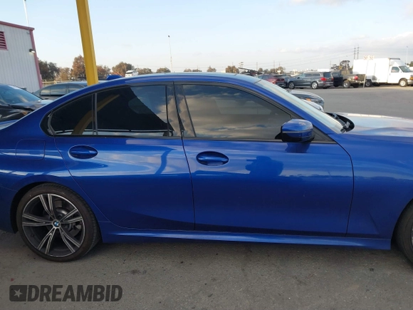 2022 BMW 3 Series 330i with VIN 3MW5R1J06N8C22729, listed as a IAAI auction lot 41450946 with 48,279 mi miles. Bid and sale history available at carsss.com. Image 13.