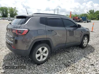 2020 Jeep Compass Latitude with VIN 3C4NJCBB6LT235383, listed as a Copart auction lot 61359355 with Not provided miles and Salvage title. Bid and sale history available at DreamBid. Image 3.