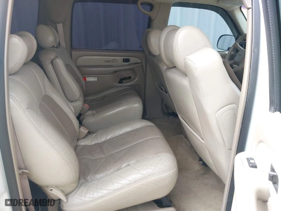 2002 GMC Yukon XL Denali with VIN 1GKFK66U32J213723, listed as a IAAI auction lot 41852040 with NaN miles. Bid and sale history available at carsss.com. Image 8.