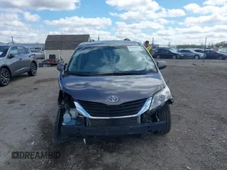 2012 Toyota Sienna LE AAS with VIN 5TDKK3DC5CS270481, listed as a IAAI auction lot 42093687 with 208,899 mi miles. Bid and sale history available at carsss.com. Image 12.