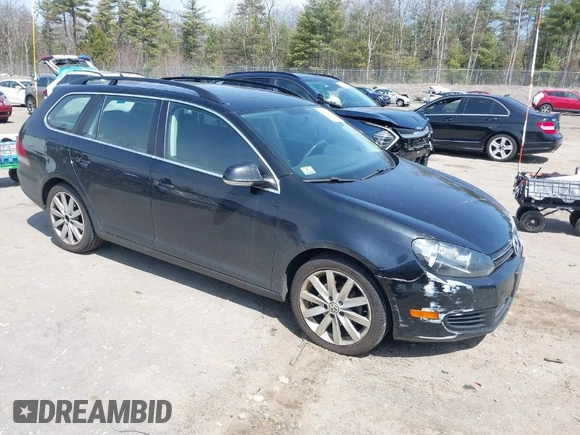 2012 Volkswagen Jetta SportWagen SE with VIN 3VWPP7AJ8CM618837, listed as a IAAI auction lot 42079950 with 182,719 mi miles. Bid and sale history available at carsss.com. Image 1.